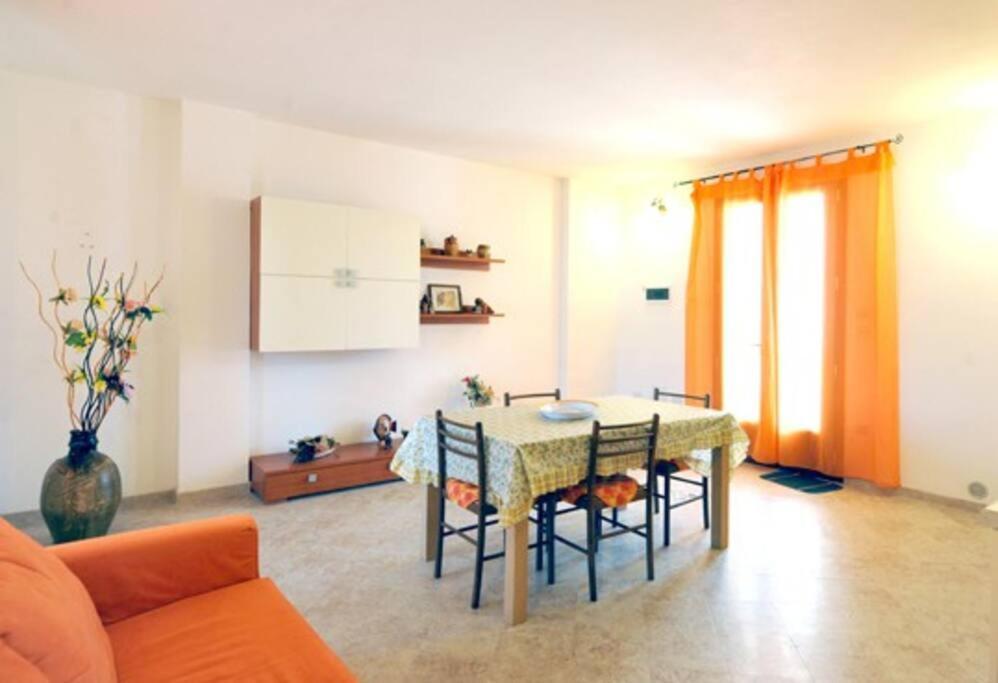 Casa Vacanze La Casa Di Katia Castro  المظهر الخارجي الصورة